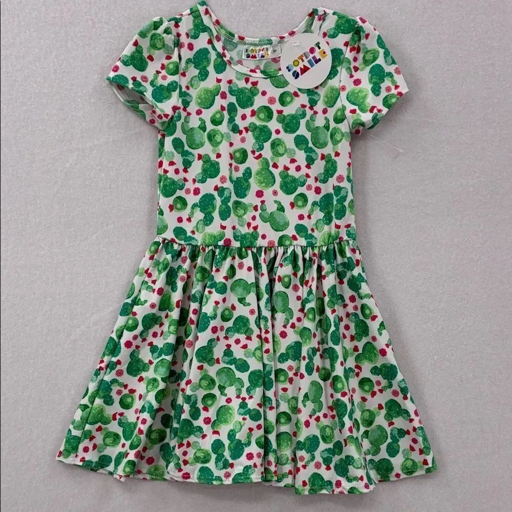 3For$20 Dot Dot SmileGreen and Piny Patterned Kids Dress size 2T